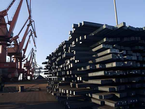 湖南螺旋鋼管,無縫鋼管,開平板,鋼管管件